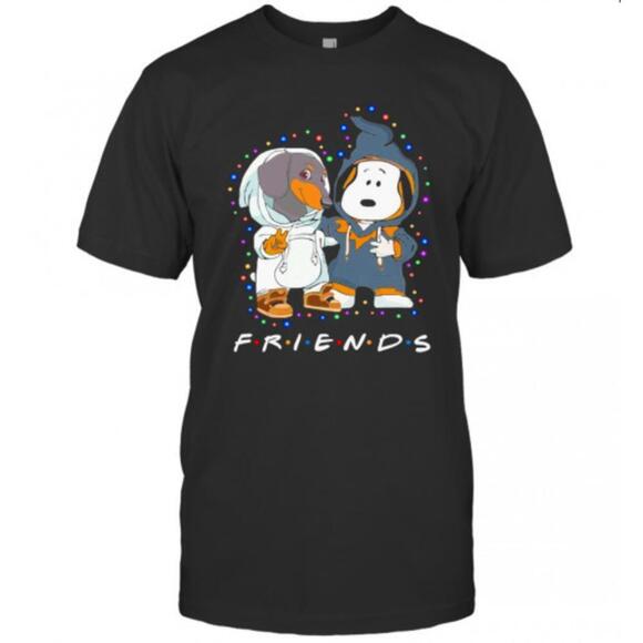 Tops - Dachshund Snoopy Friends Christmas Light Retro Holiday T-Shirt